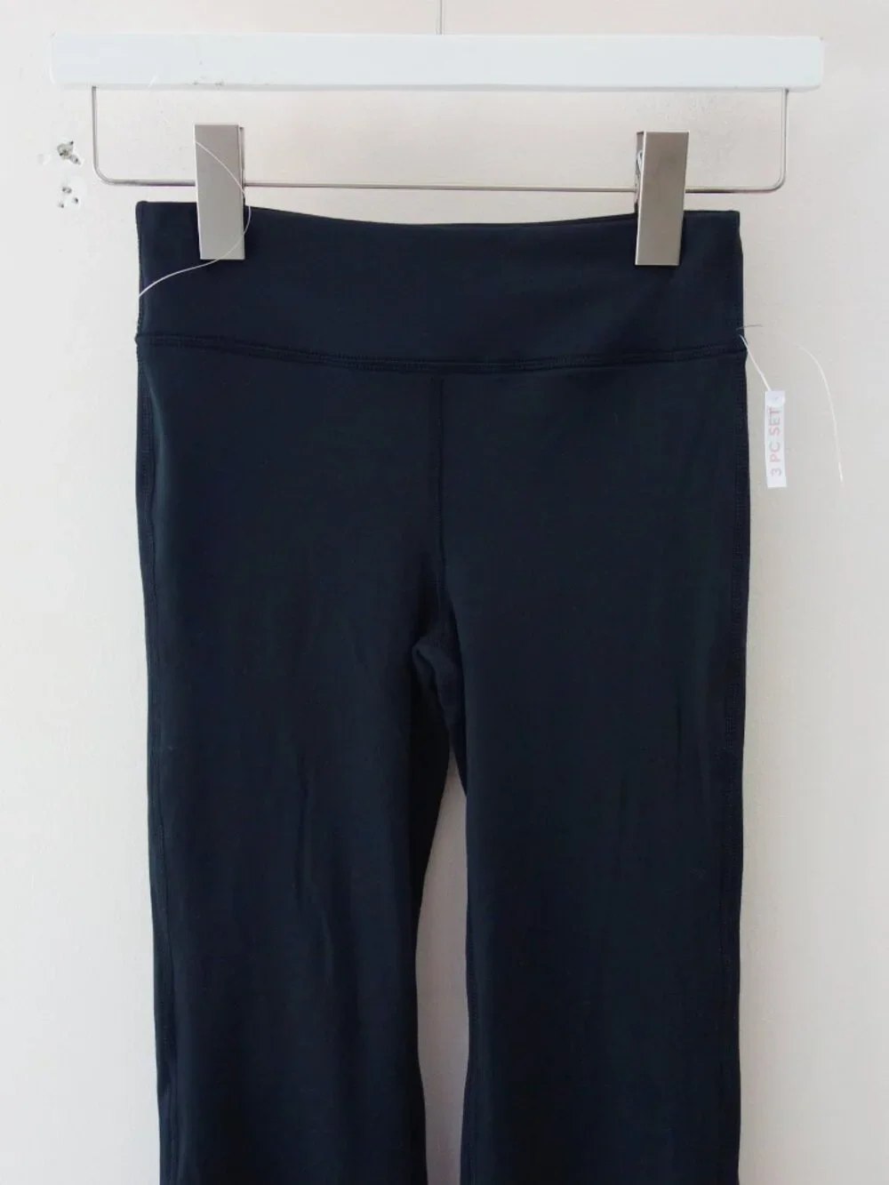 Yogalicious girl black